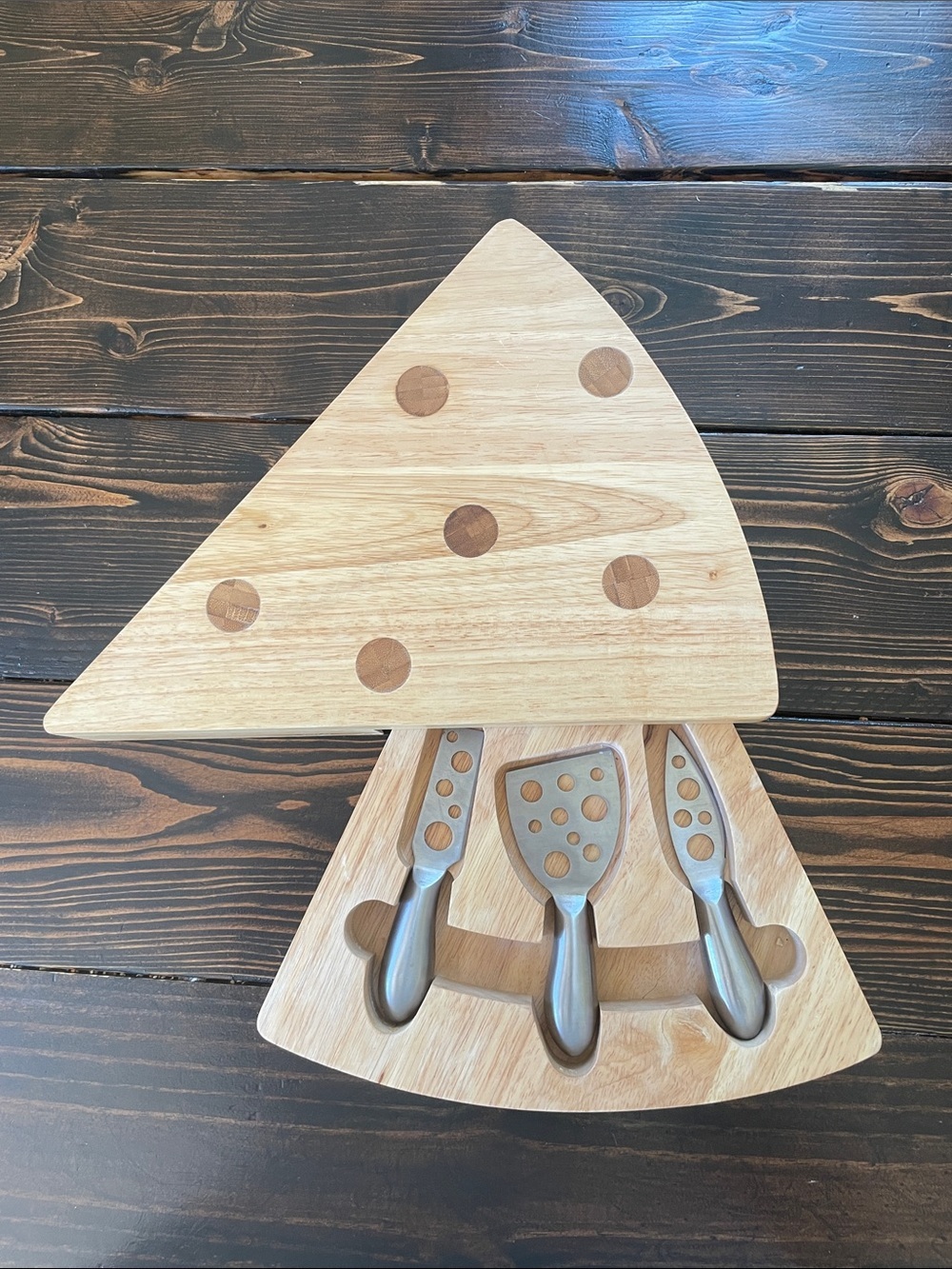 Charcuterie Wooden Pizza Shape Cheese Board with Spreaders - Natural Wood